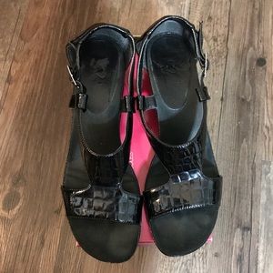 AEROSOLES A2 sandals